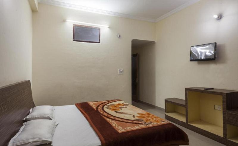 Hotel Devi Mahal Katra  Extérieur photo
