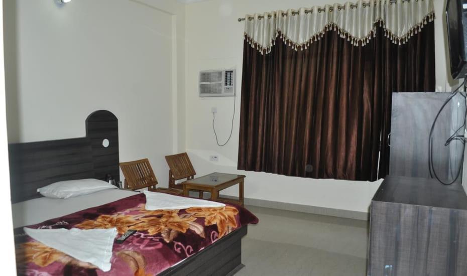 Hotel Devi Mahal Katra  Extérieur photo